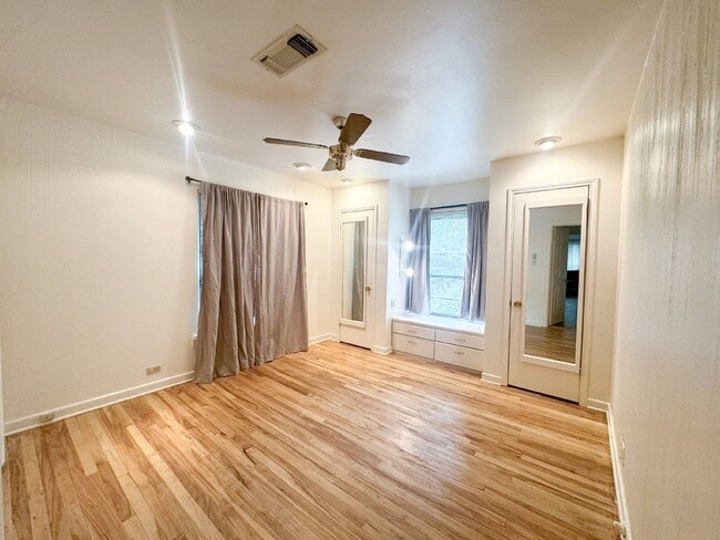 Building Photo - Adorable single story home in Landa Park E...