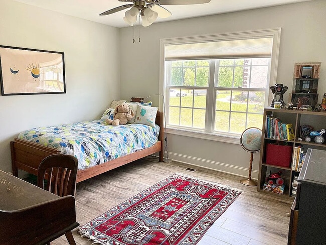 Building Photo - 248 Bluegrass Dr