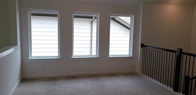 Building Photo - 10611 Hidden Rock Dr