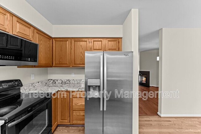 Building Photo - 8644 Sanderling Dr