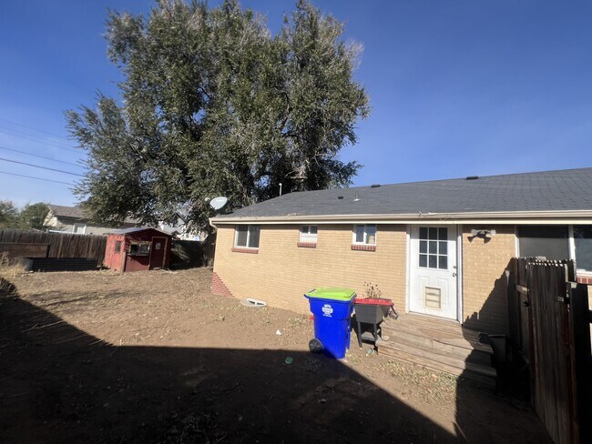 Building Photo - 205 16th Ave Ct