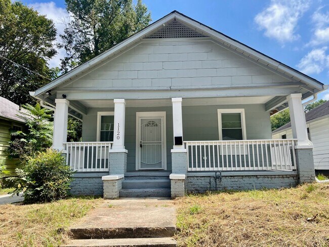 Primary Photo - Pittsburg Home Near Adair Park, Dining and...