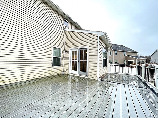 Building Photo - 113 Weeping Willow Way