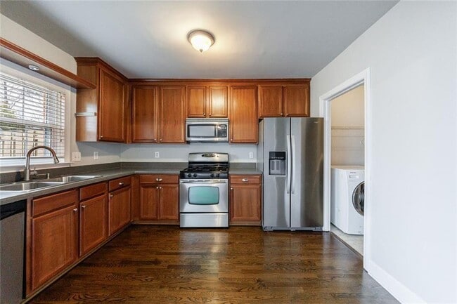 Building Photo - 125 Mt Vernon Cir