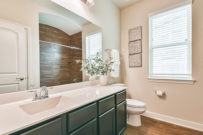 Building Photo - 12617 White Cove Dr