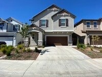 Building Photo - Gorgeous Like Low Maintenance 4 Bedroom wi...