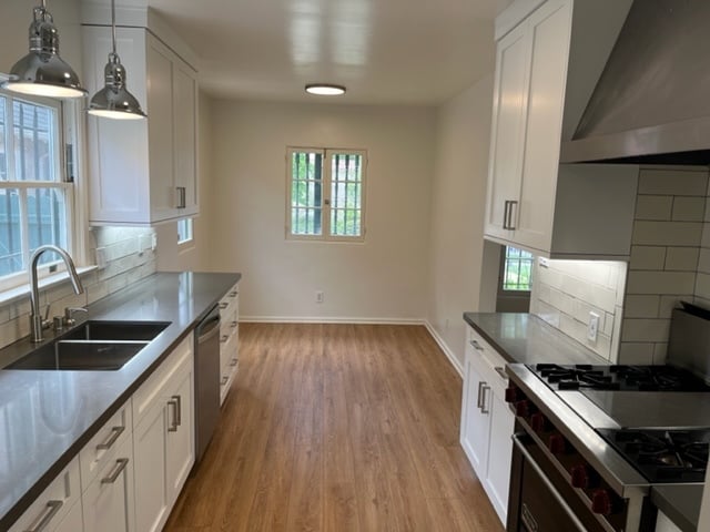 Kitchen / breakfast - 1232 S Point View St