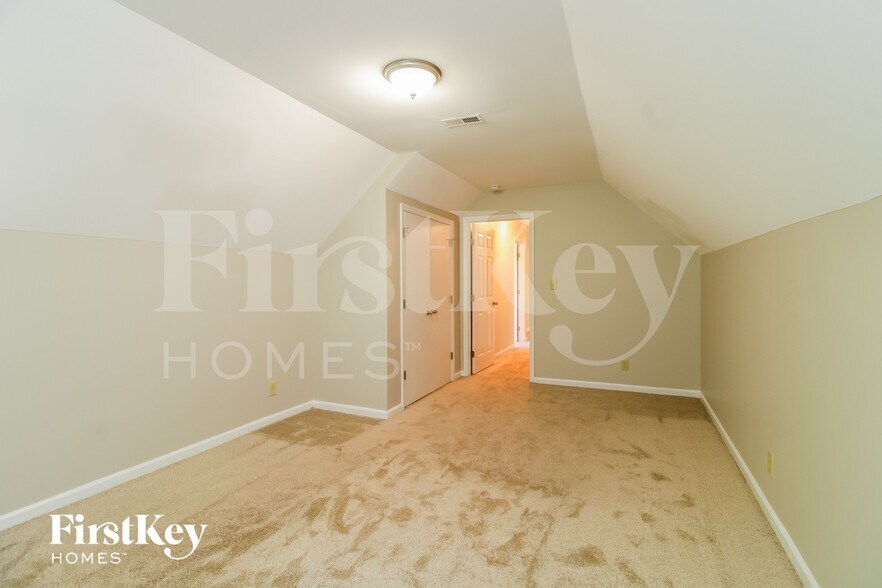 Building Photo - 3005 Pinnacle Ct