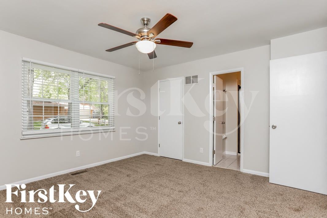 Building Photo - 522 Ballwood Dr