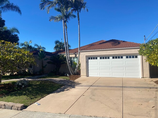 Building Photo - Beautiful, Updated 3 Bed/2 Bath in Highly Desired San Carlos!