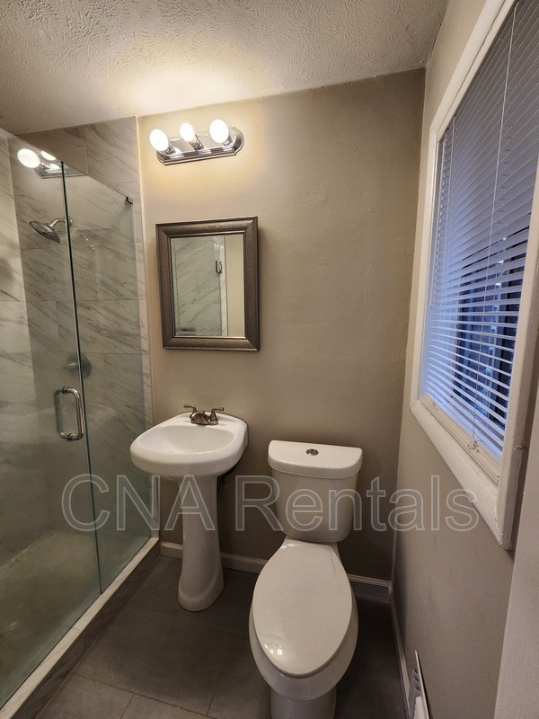 Building Photo - 3146 Vandiver Dr