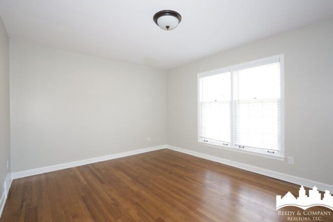 Building Photo - 1264 Yorkshire Dr