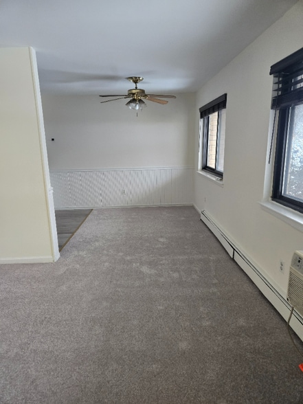 Building Photo - 401 US-22