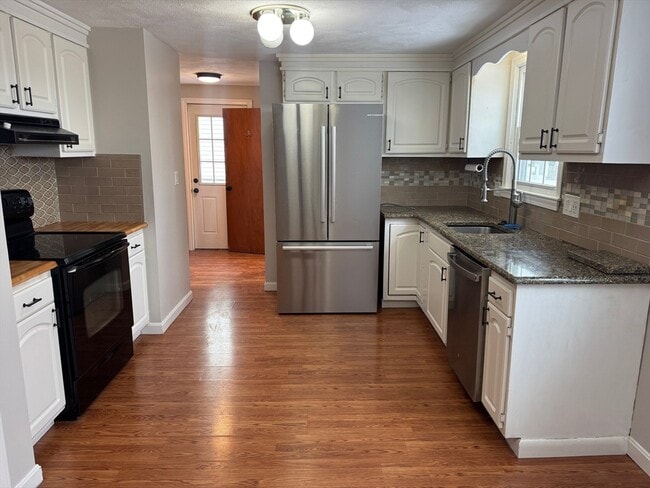 Building Photo - 108 Trimount Ave