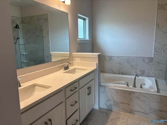 Building Photo - 180 Fenwick Pl