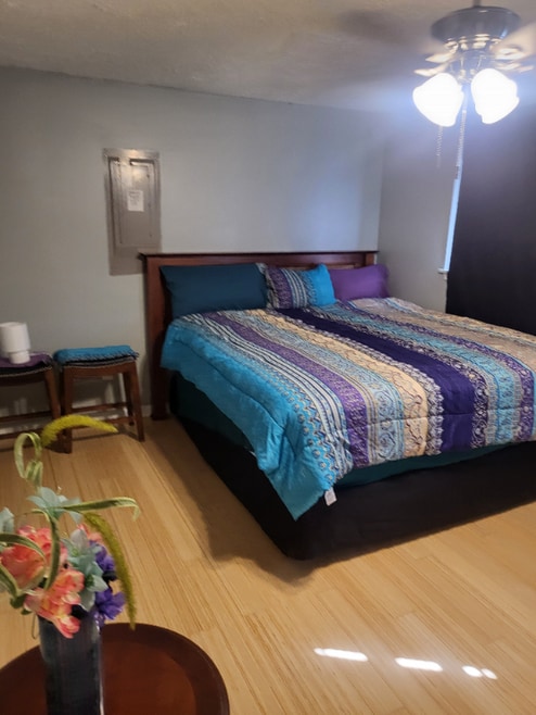 Building Photo - 12995 Barreda Blvd