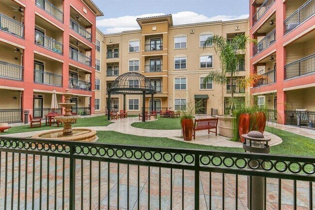 Building Photo - Beautiful 1st Floor Corner Condo – Modern ...