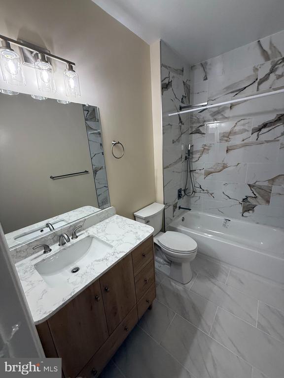 Building Photo - 12000 Market St