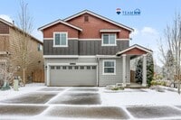 Building Photo - 4 bed plus den - easy I-5 access and JBLM commute. N Thurston School District