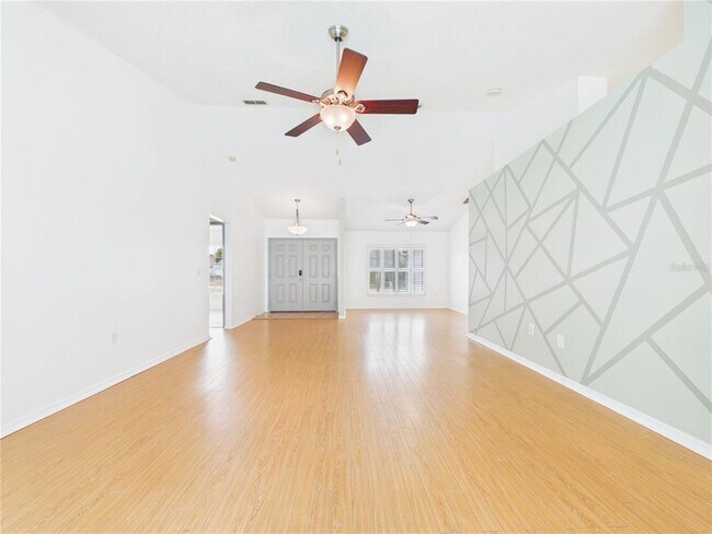 Building Photo - 9434 Holnwon Ct