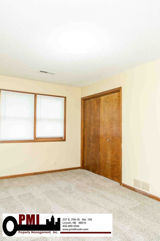 Building Photo - 3800/3802 Keith Cir
