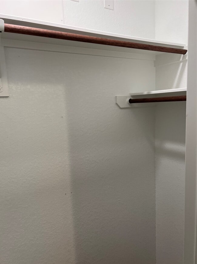 Building Photo - 8435 Chesney Trl