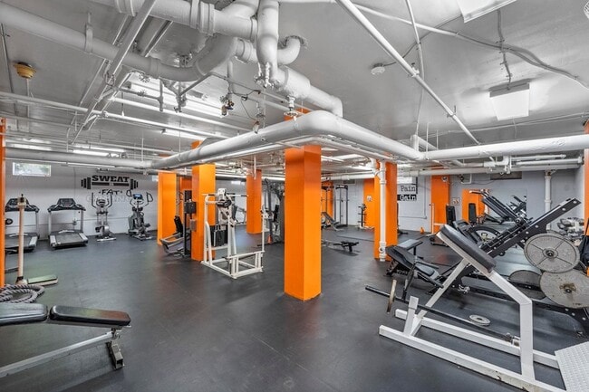 Building Photo - 10 Huron Ave