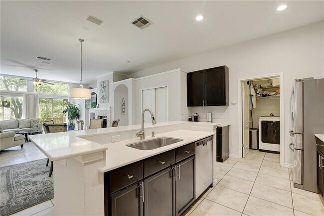 Building Photo - 8905 Colberg Dr