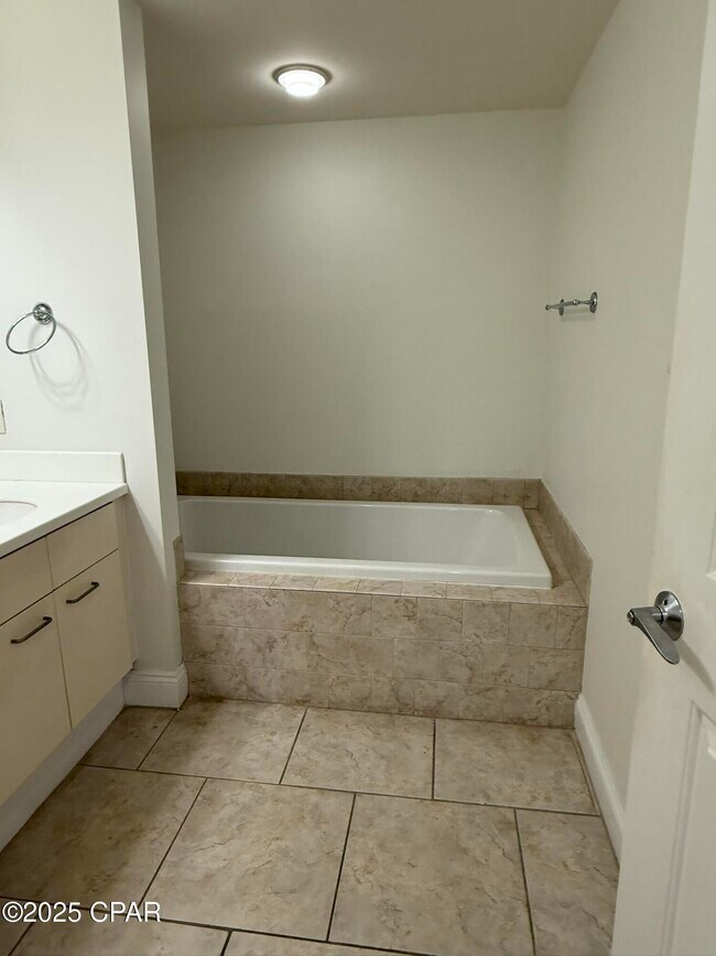 Building Photo - 6422 US-98