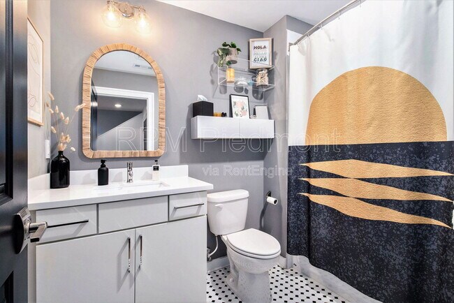 Building Photo - 395 Pratt Dr SE