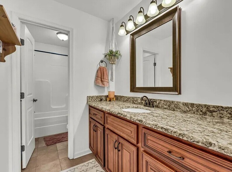 Building Photo - 425 Carson Bailey Court