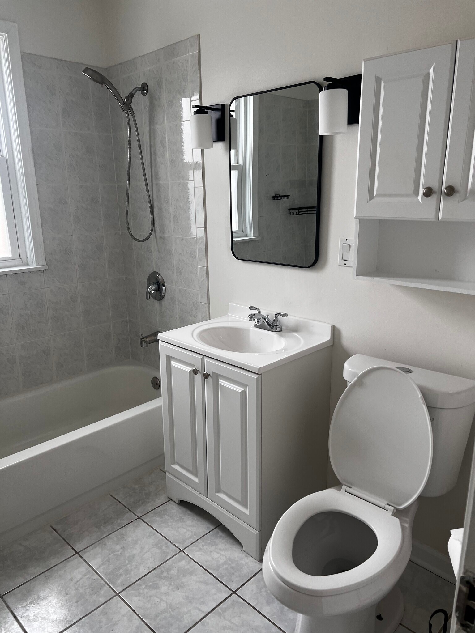 Building Photo - 3345 Prairie Ave