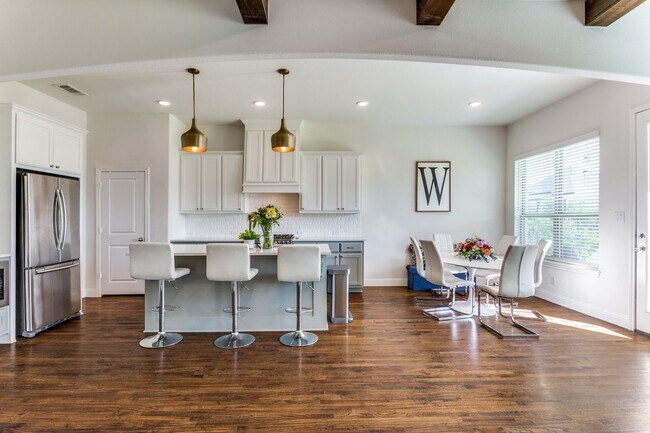 Building Photo - COMING SOON | Luxury Modern Farmhouse | 4 Bed / 3.5 Bath | Aledo ISD | Pet Friendly
