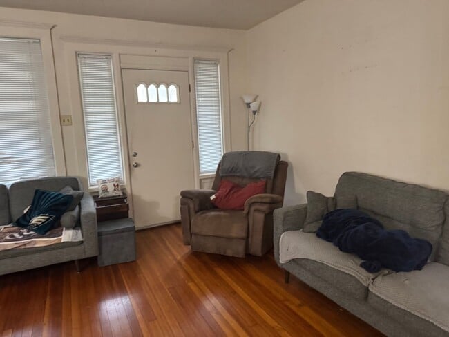 Building Photo - 5 Bedroom Detached Home in fountain Hill