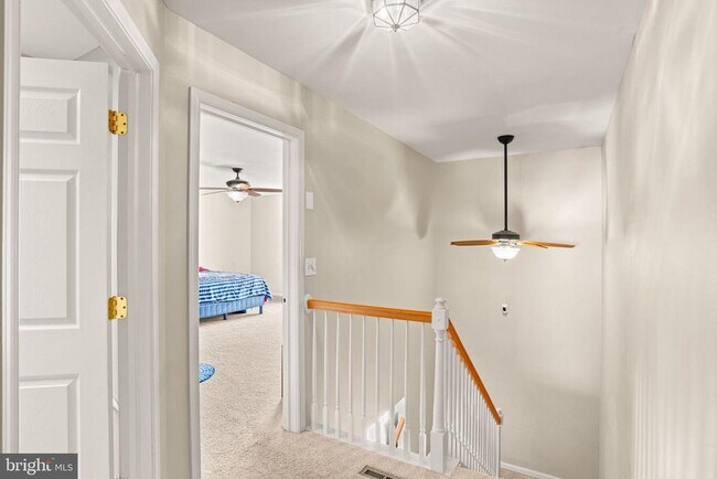 Building Photo - 2080 Deer Run Dr