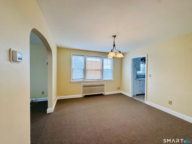 Building Photo - 47 Clover St