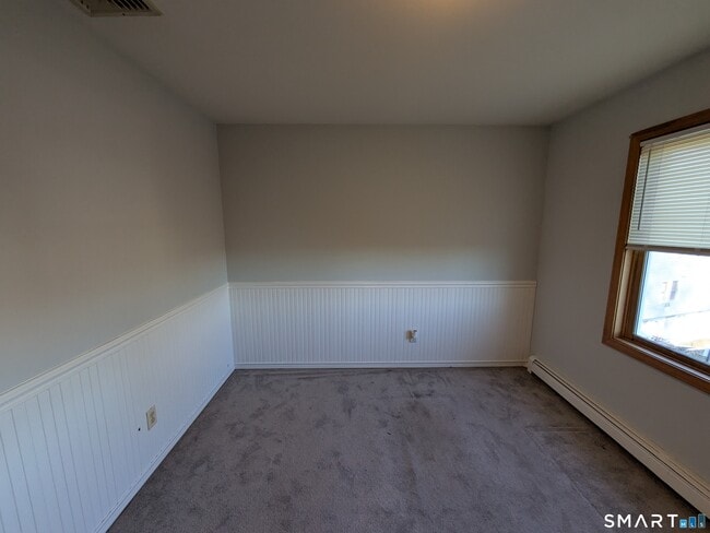 Building Photo - 998 Campbell Ave