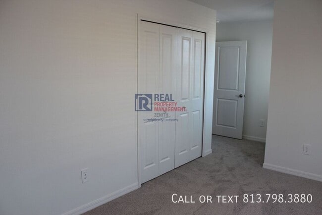 Building Photo - 1716 Tropical Oasis Ave