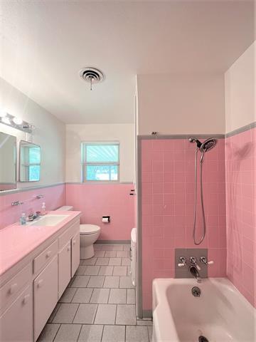 Building Photo - 6753 Briley Dr