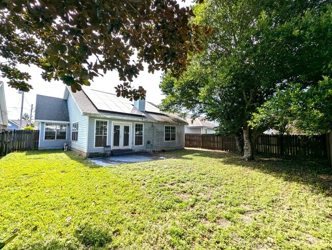 Building Photo - 431 Sandy Ridge Cir