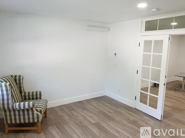 Building Photo - 4523 SW Stevens St