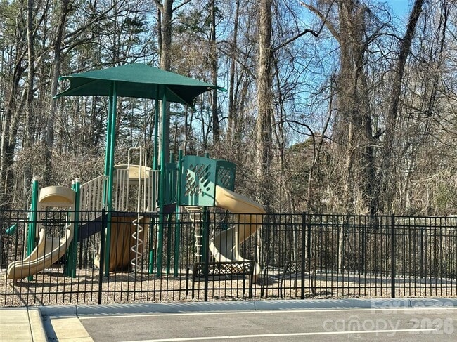 Building Photo - 1603 Blue Velvet Ln