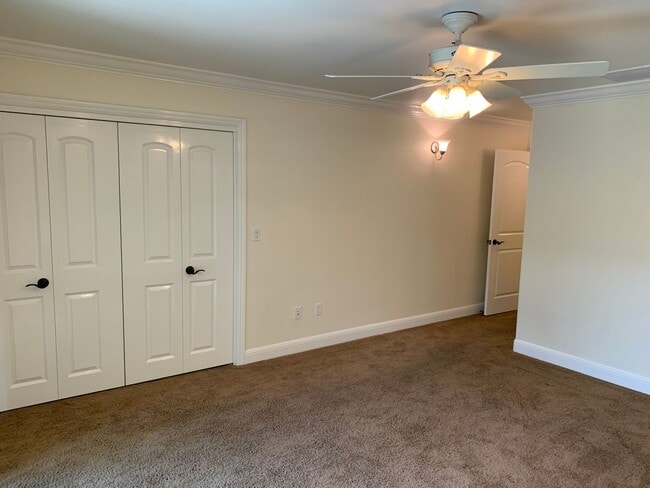 Building Photo - Stunning 4 bedroom, 2 Bath Tracy Home / Best Property Management