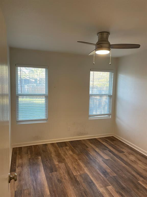 Building Photo - 8801 Pineridge Dr