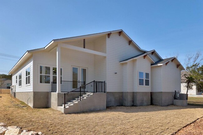 Building Photo - 21679 High Dr