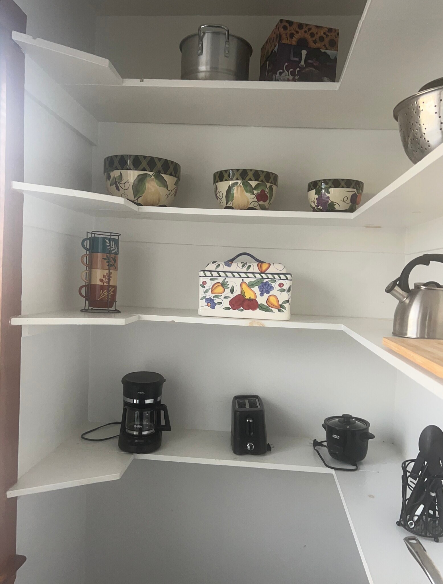 Building Photo - 3 Chamblet St