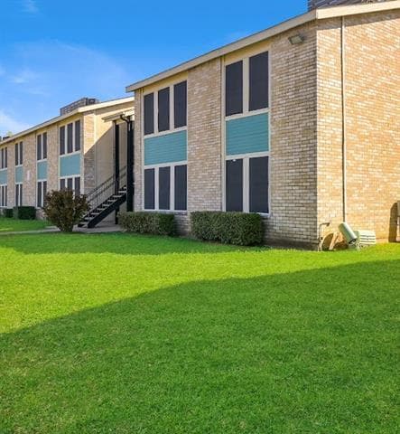 Building Photo - 601 Bellaire Dr