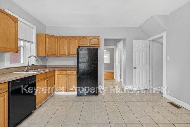 Building Photo - 3166 California Ave