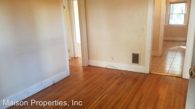 Building Photo - 39 Engel Pl