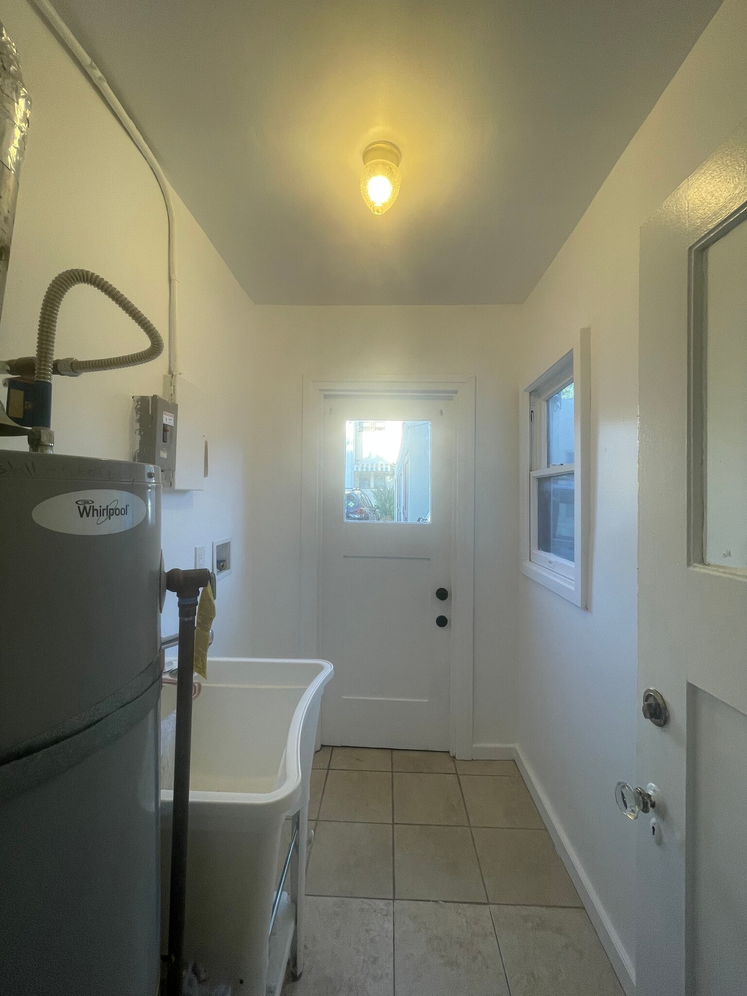Laundry room - 782 E Kensington Rd